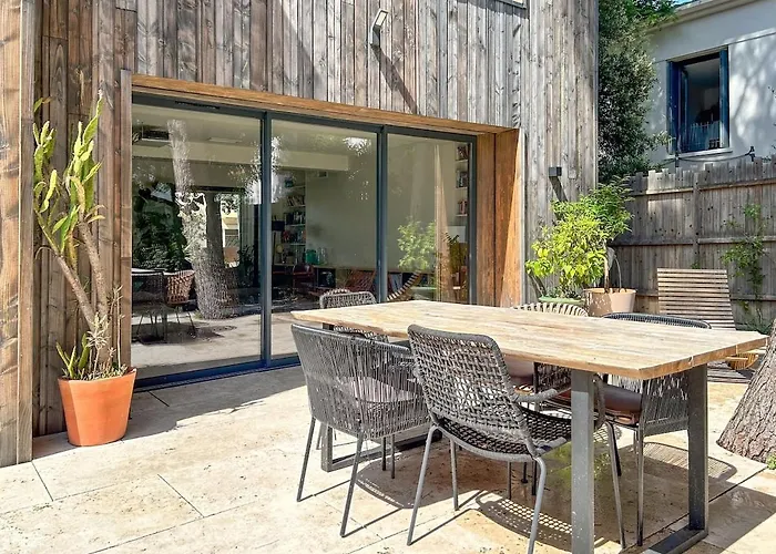 Rethel Avec Piscine - Dans Le Centre De Villa *